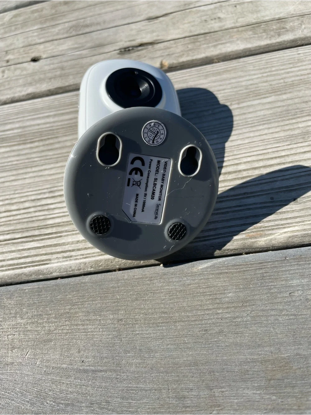 SereneLife Wireless Baby Monitor. Screen can also be wireless. NO WIFI NEEDED.